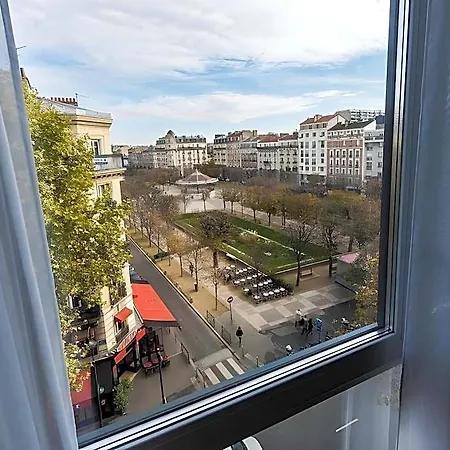 Paris *
