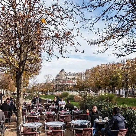 Clichy * Parijs